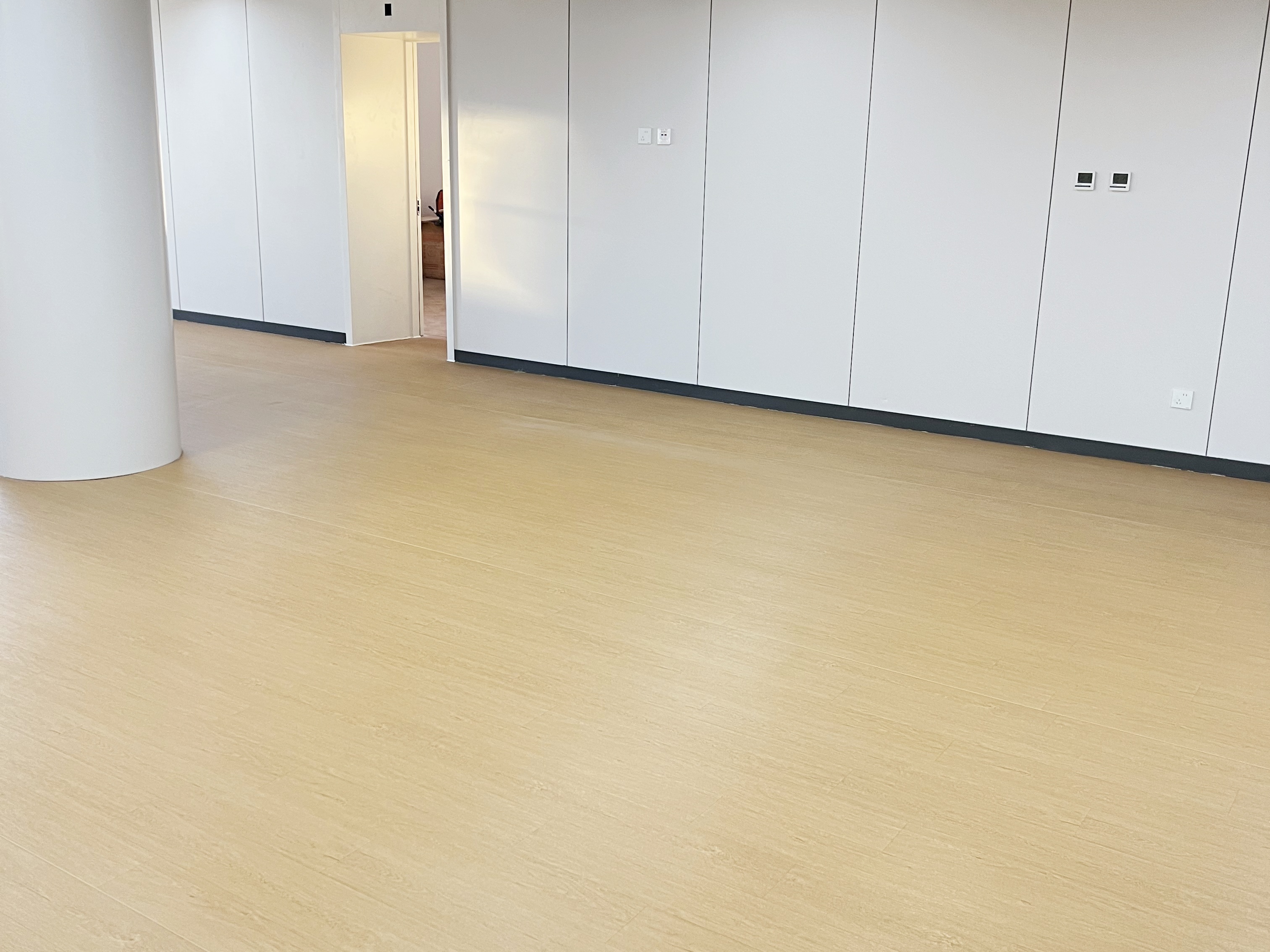 沈阳医院PVC地板改造案例｜苏家屯中心医院1000㎡弹性地材系统工程 实景图 8